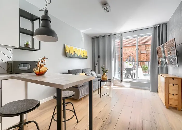 1000 Stare Bulwary No 1 *